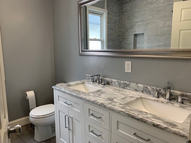 Bathroom vanity with a granite top at Acapulco